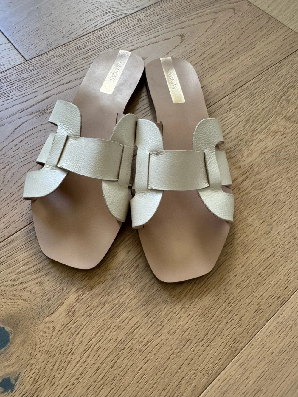 Kaanas Cream Leather Slide Sandals